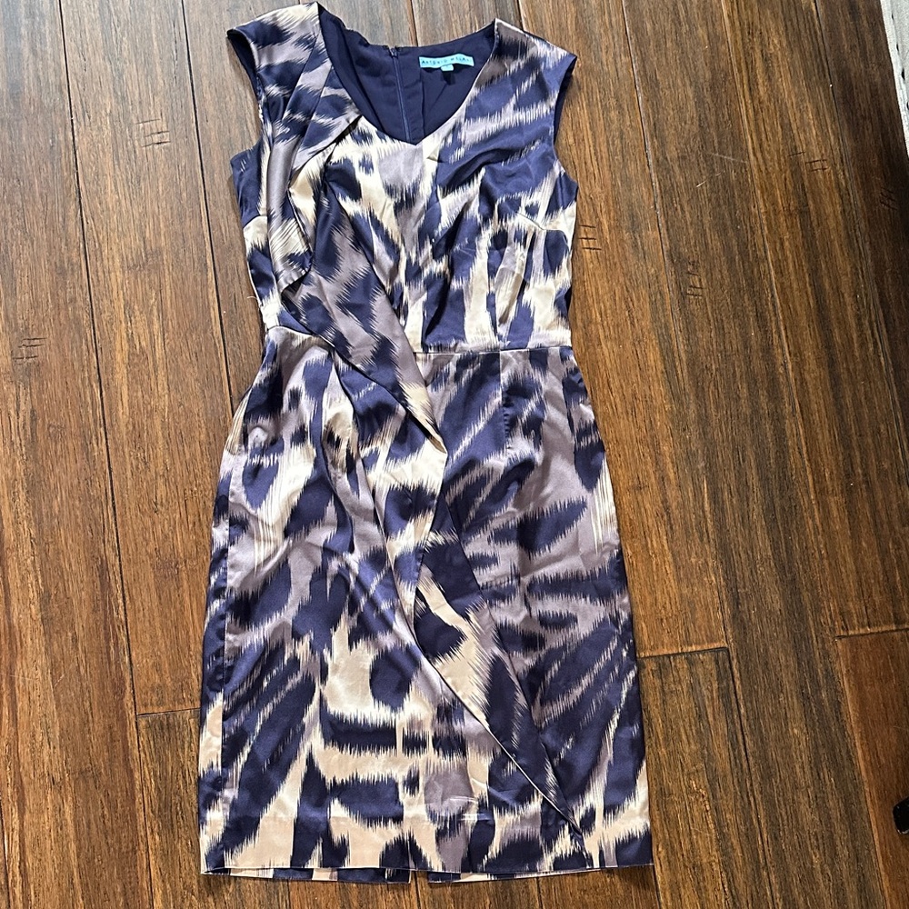 Elegant Purple and Cream Patterned Dress
